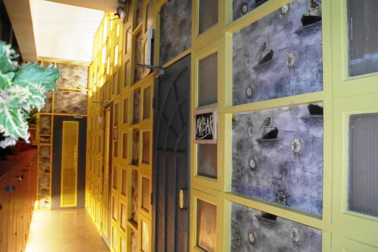 Salaam Namastey Backpackers Hostel Mumbai Exterior photo