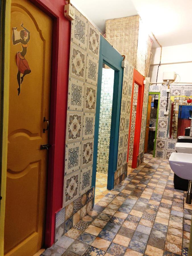 Salaam Namastey Backpackers Hostel Mumbai Exterior photo